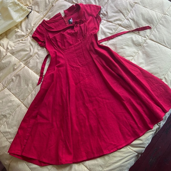 Enz’s NYC Rockabilly Librarian? - Picture 1 of 2